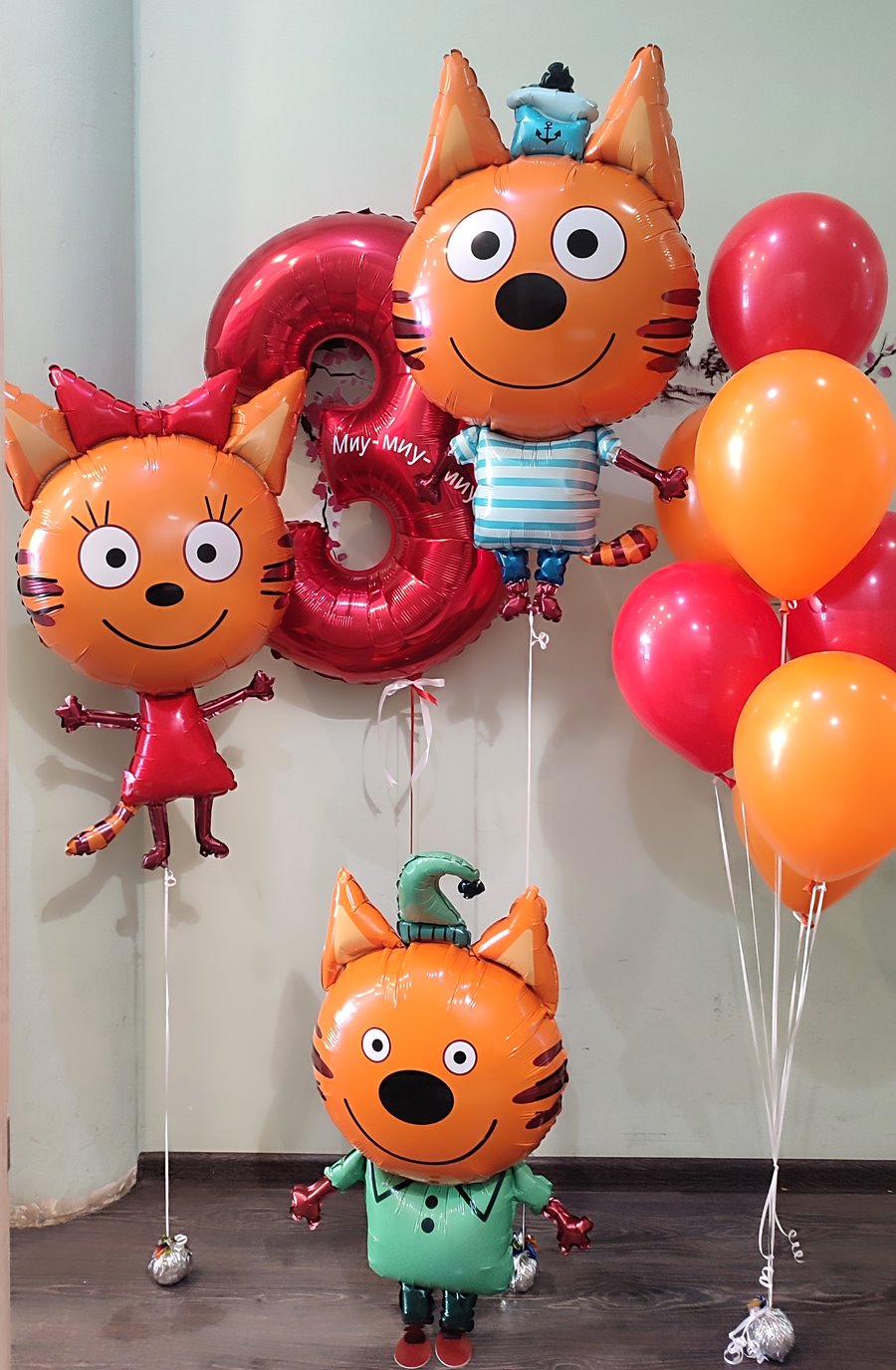 Набор шаров три кота