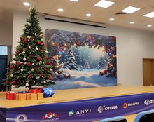 Объемная фотозона с баннером. Пресс Волл