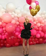 Фотозона стена из воздушных шаров на свадьбу.